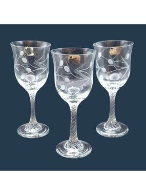 Hand Cut Wine Glasses Twisted Stem Floral Dublin Ireland Eamon Glass Set Of 3